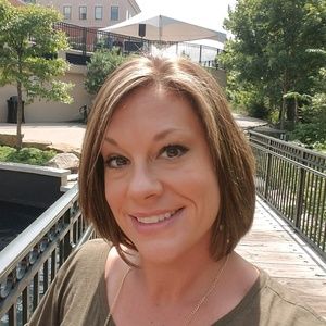 Meet your Posher, Leah